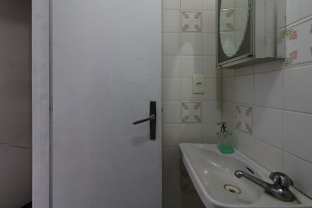 Apartamento à venda com 156m², 3 quartos e 1 vaga Apartamento à venda com 156m², 3 quartos e 1 vagaBanheiro da Área de Serviço