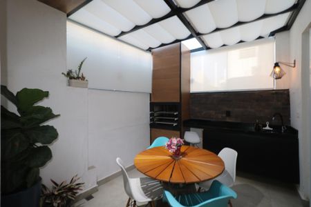 Apartamento à venda com 156m², 3 quartos e 1 vaga Apartamento à venda com 156m², 3 quartos e 1 vagaÁrea Gourmet