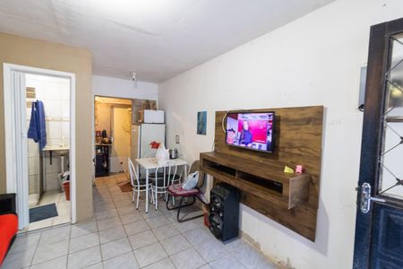 Casa para alugar com 37m², 1 quarto e 1 vaga Casa para alugar com 37m², 1 quarto e 1 vagaSala