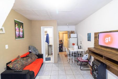 Casa para alugar com 37m², 1 quarto e 1 vaga Casa para alugar com 37m², 1 quarto e 1 vagaSala