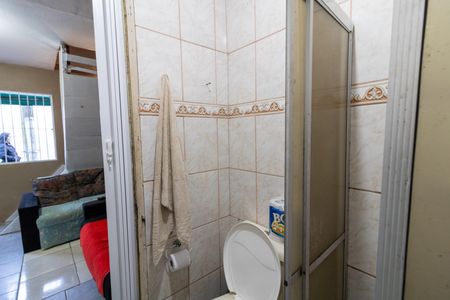 Casa para alugar com 37m², 1 quarto e 1 vaga Casa para alugar com 37m², 1 quarto e 1 vagaBanheiro