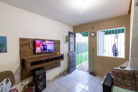 Casa para alugar com 37m², 1 quarto e 1 vaga Casa para alugar com 37m², 1 quarto e 1 vagaSala