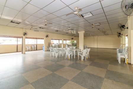 Apartamento para alugar com 54m², 2 quartos e 1 vaga Apartamento para alugar com 54m², 2 quartos e 1 vagaÁrea comum - Salão de festas