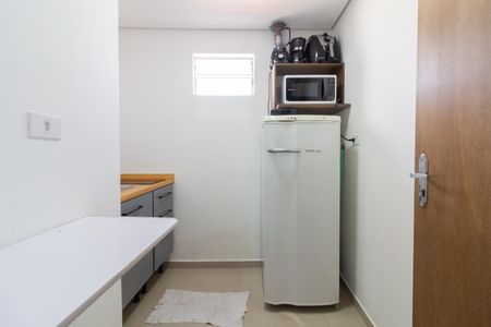 Cozinha de apartamento para alugar com 1 quarto, 23m² em Vila Lageado, São Paulo