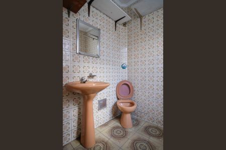 Banheiro de casa à venda com 1 quarto, 58m² em Fundação, São Caetano do Sul