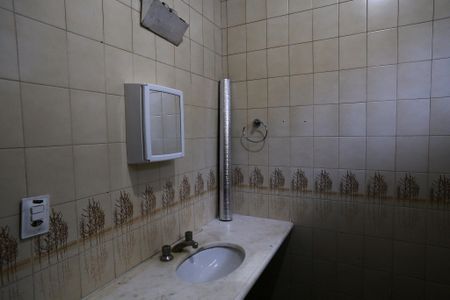 Casa para alugar com 375m², 6 quartos e 4 vagasBanheiro