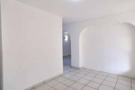 Casa para alugar com 375m², 6 quartos e 4 vagasSala