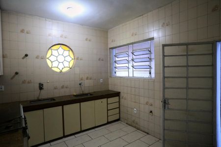 Casa para alugar com 375m², 6 quartos e 4 vagasCozinha