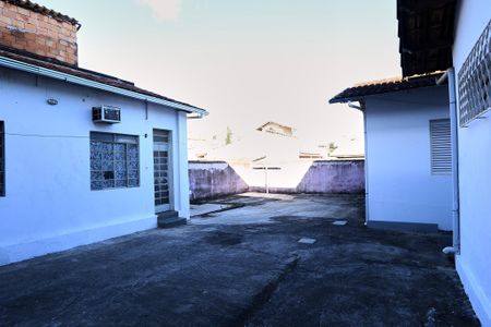 Casa para alugar com 375m², 6 quartos e 4 vagasÁrea externa