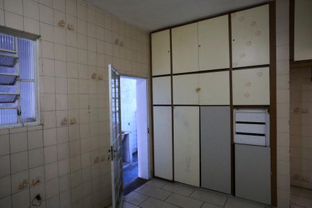 Casa para alugar com 375m², 6 quartos e 4 vagasCozinha