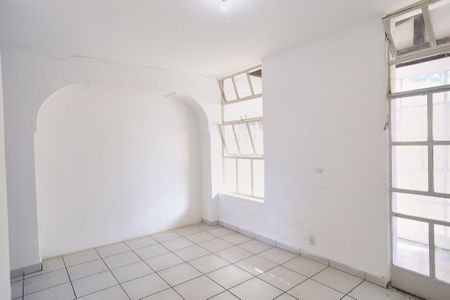 Casa para alugar com 375m², 6 quartos e 4 vagasSala