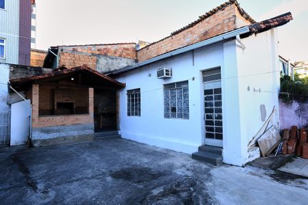 Casa para alugar com 375m², 6 quartos e 4 vagasÁrea externa