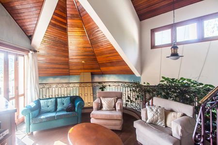 Casa de condomínio à venda com 480m², 2 quartos e 4 vagas Casa de condomínio à venda com 480m², 2 quartos e 4 vagasSala