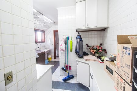 Casa de condomínio à venda com 480m², 2 quartos e 4 vagas Casa de condomínio à venda com 480m², 2 quartos e 4 vagasÁrea de Serviço