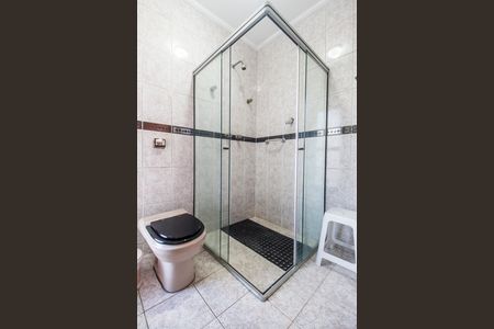 Casa de condomínio à venda com 480m², 2 quartos e 4 vagas Casa de condomínio à venda com 480m², 2 quartos e 4 vagasBanheiro da Suíte