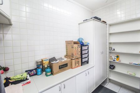 Casa de condomínio à venda com 480m², 2 quartos e 4 vagas Casa de condomínio à venda com 480m², 2 quartos e 4 vagasÁrea de Serviço