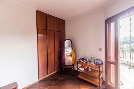 Casa de condomínio à venda com 480m², 2 quartos e 4 vagas Casa de condomínio à venda com 480m², 2 quartos e 4 vagasSuíte 2
