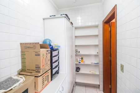 Casa de condomínio à venda com 480m², 2 quartos e 4 vagas Casa de condomínio à venda com 480m², 2 quartos e 4 vagasÁrea de Serviço