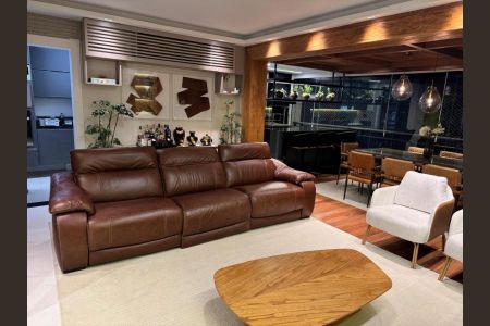 Foto 02 de apartamento para alugar com 3 quartos, 134m² em Vila Olímpia, São Paulo