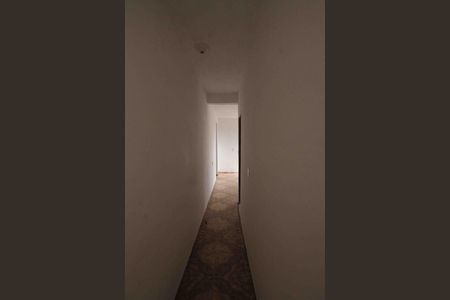 Casa à venda com 700m², 4 quartos e 2 vagasCorredor casa 02
