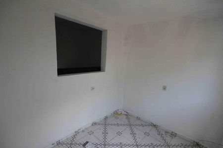 Casa à venda com 700m², 4 quartos e 2 vagasSala Casa 02
