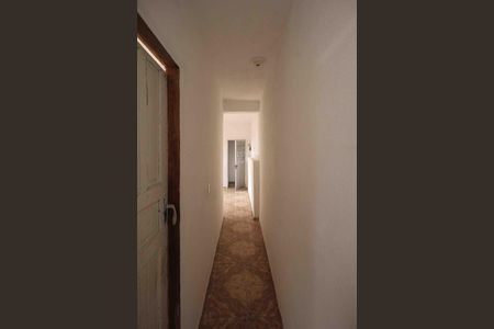 Casa à venda com 700m², 4 quartos e 2 vagasCorredor casa 02