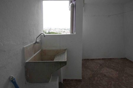 Casa à venda com 700m², 4 quartos e 2 vagasÁrea de Serviço casa 02