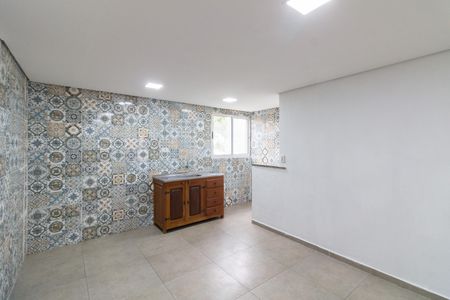 Casa para alugar com 40m², 1 quarto e sem vaga Casa para alugar com 40m², 1 quarto e sem vagaSala - Cozinha