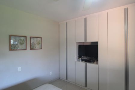 Casa à venda com 350m², 3 quartos e 3 vagasSuite