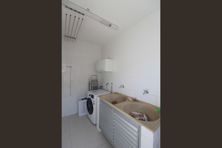 Casa à venda com 350m², 3 quartos e 3 vagasÁrea de Serviço