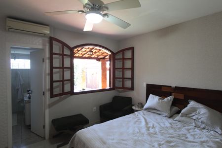 Casa à venda com 350m², 3 quartos e 3 vagasSuite