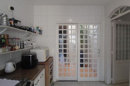 Casa à venda com 350m², 3 quartos e 3 vagasCozinha