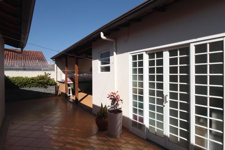 Casa à venda com 350m², 3 quartos e 3 vagasÁrea Externa