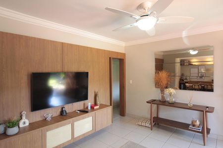 Casa à venda com 350m², 3 quartos e 3 vagasSala