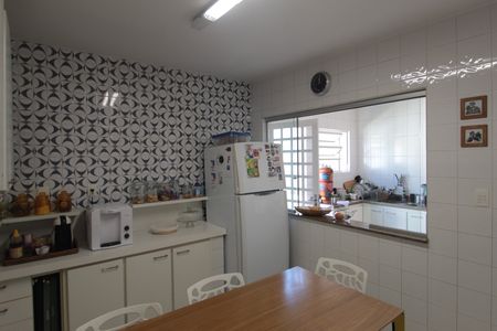 Casa à venda com 350m², 3 quartos e 3 vagasCopa