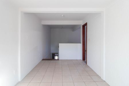 Casa à venda com 244m², 4 quartos e 5 vagas Casa à venda com 244m², 4 quartos e 5 vagasCorredor