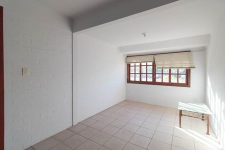 Casa à venda com 244m², 4 quartos e 5 vagas Casa à venda com 244m², 4 quartos e 5 vagasCorredor