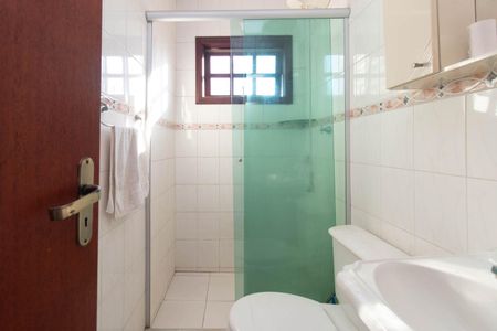 Casa à venda com 244m², 4 quartos e 5 vagas Casa à venda com 244m², 4 quartos e 5 vagasBanheiro do Quarto 3