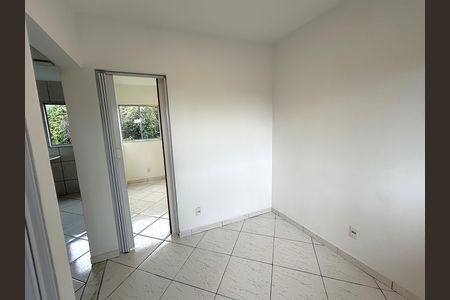 Sala de casa para alugar com 1 quarto, 45m² em Praça Seca, Rio de Janeiro