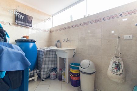 Casa à venda com 131m², 2 quartos e 1 vaga Casa à venda com 131m², 2 quartos e 1 vagaLavanderia