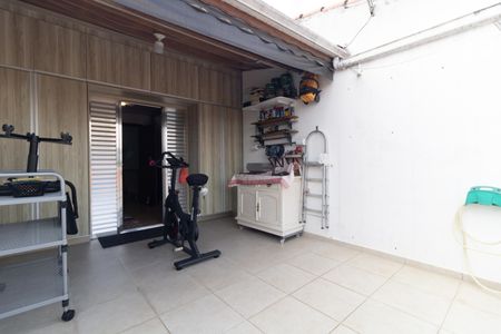Casa à venda com 131m², 2 quartos e 1 vaga Casa à venda com 131m², 2 quartos e 1 vagaVaranda do Quarto 2