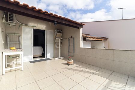 Casa à venda com 131m², 2 quartos e 1 vaga Casa à venda com 131m², 2 quartos e 1 vagaVaranda do Quarto 1