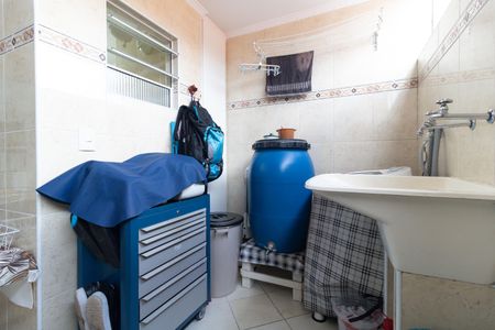 Casa à venda com 131m², 2 quartos e 1 vaga Casa à venda com 131m², 2 quartos e 1 vagaLavanderia