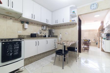 Casa à venda com 131m², 2 quartos e 1 vaga Casa à venda com 131m², 2 quartos e 1 vagaCozinha