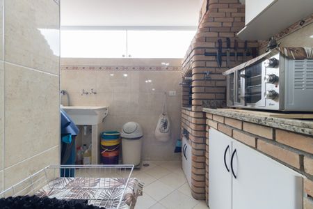 Casa à venda com 131m², 2 quartos e 1 vaga Casa à venda com 131m², 2 quartos e 1 vagaChurrasqueira