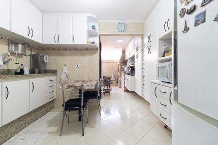 Casa à venda com 131m², 2 quartos e 1 vaga Casa à venda com 131m², 2 quartos e 1 vagaCozinha