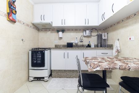 Casa à venda com 131m², 2 quartos e 1 vaga Casa à venda com 131m², 2 quartos e 1 vagaCozinha