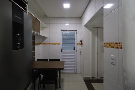 Casa de condomínio à venda com 110m², 2 quartos e 1 vagaCozinha