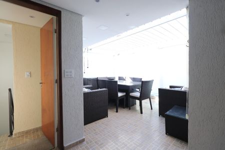 Casa de condomínio à venda com 110m², 2 quartos e 1 vagaVaranda