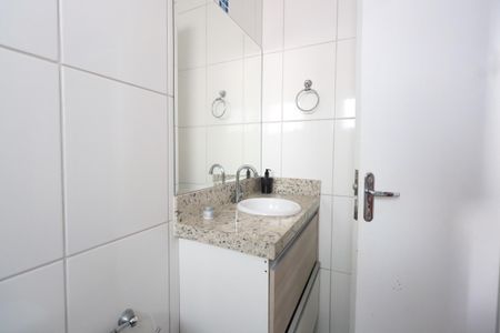 Casa de condomínio à venda com 110m², 2 quartos e 1 vagaBanheiro da Suíte 2